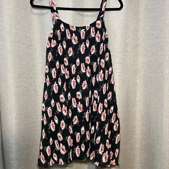 Glamorous Petite Floral Printed Plisse Cami Dress - Picture 15 of 16